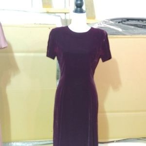 Maggie London burgundy velvet lace dress sz 4